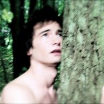Louis contre l'arbre